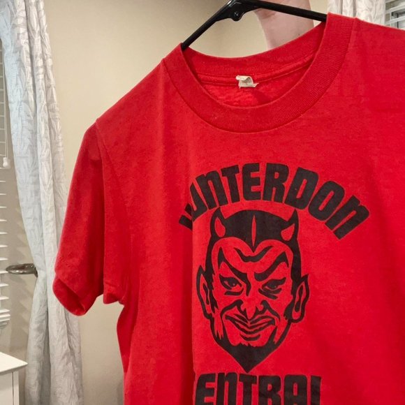 Vintage 1980's Hunterdon Central Regional High School Red Devils T-Shirt - Picture 5 of 6